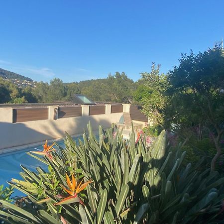 Joli rez-de-villa 80 m2 proche mer, piscine partagée Carqueiranne Exterior foto