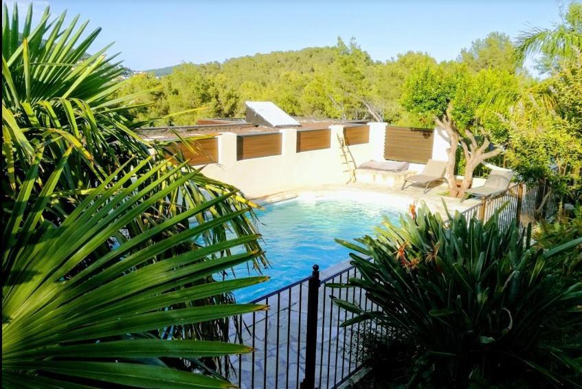Joli rez-de-villa 80 m2 proche mer, piscine partagée Carqueiranne Exterior foto